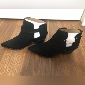 Jaelyn Buckle Boots